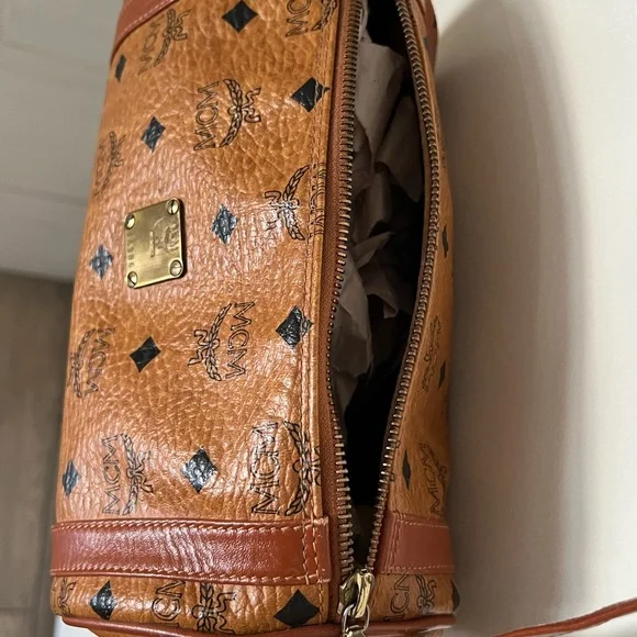MCM vintage Cognac Monogram Cylinder Bag - Picture 10 of 14